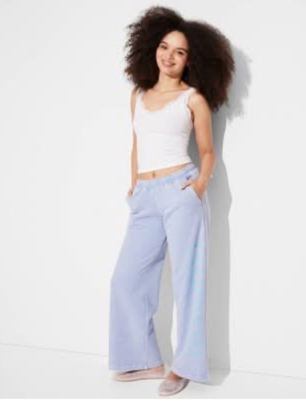 Wild Fable Baggy Low rise wide leg medium joggers with pockets “California”